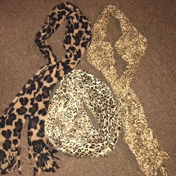 Scarves - Picture 1 of 3